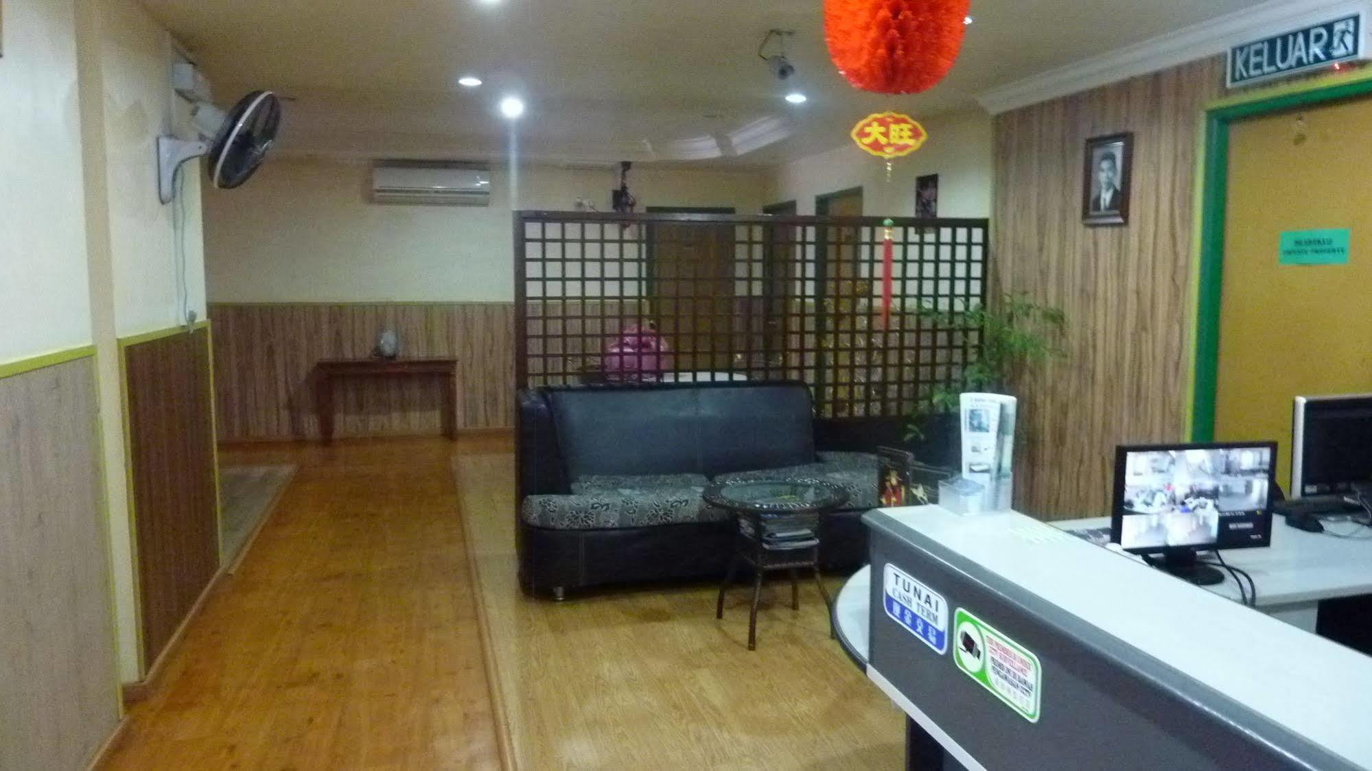 7 Hung Hung Inn Kota Kinabalu Extérieur photo