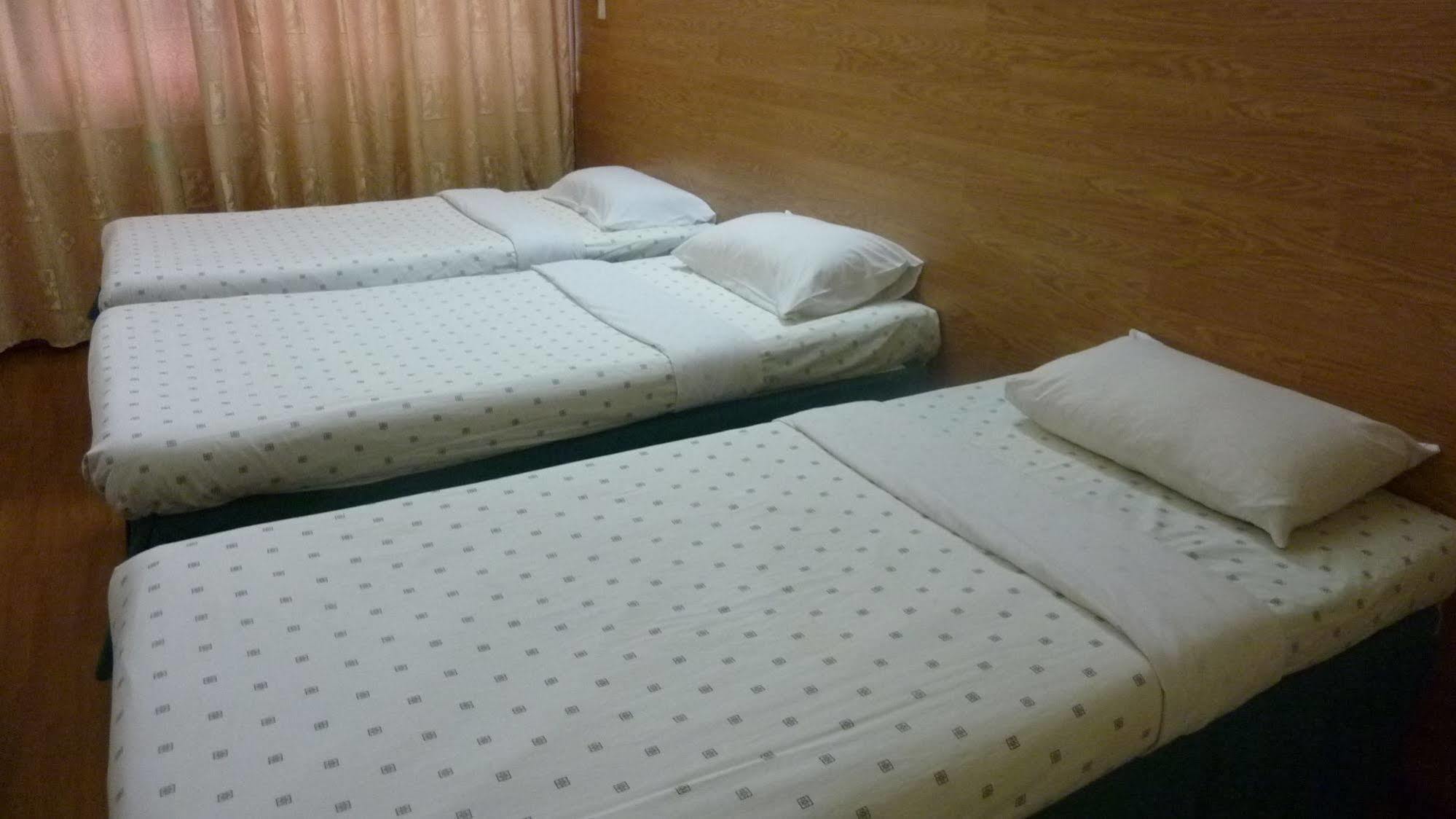 7 Hung Hung Inn Kota Kinabalu Extérieur photo