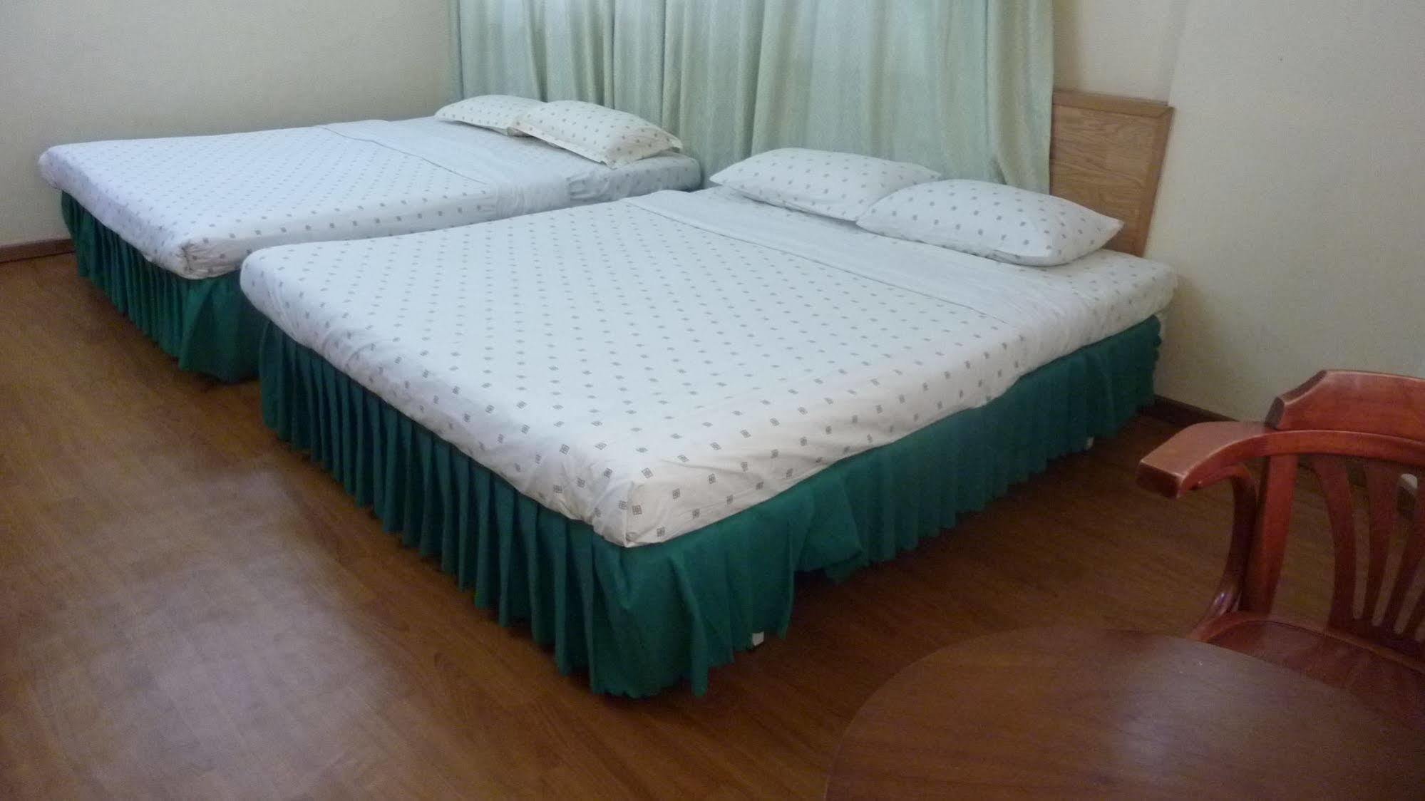 7 Hung Hung Inn Kota Kinabalu Extérieur photo