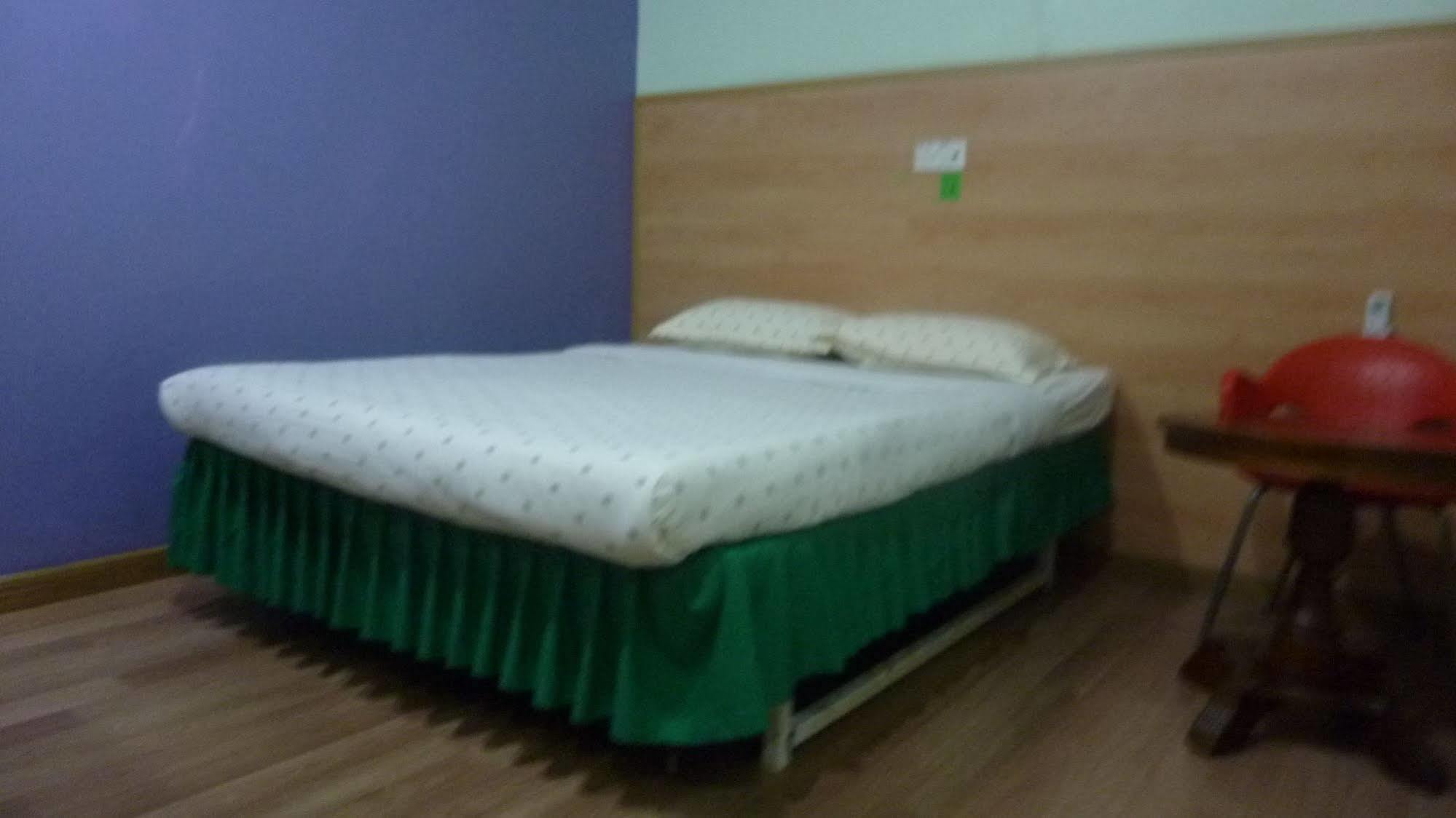 7 Hung Hung Inn Kota Kinabalu Extérieur photo